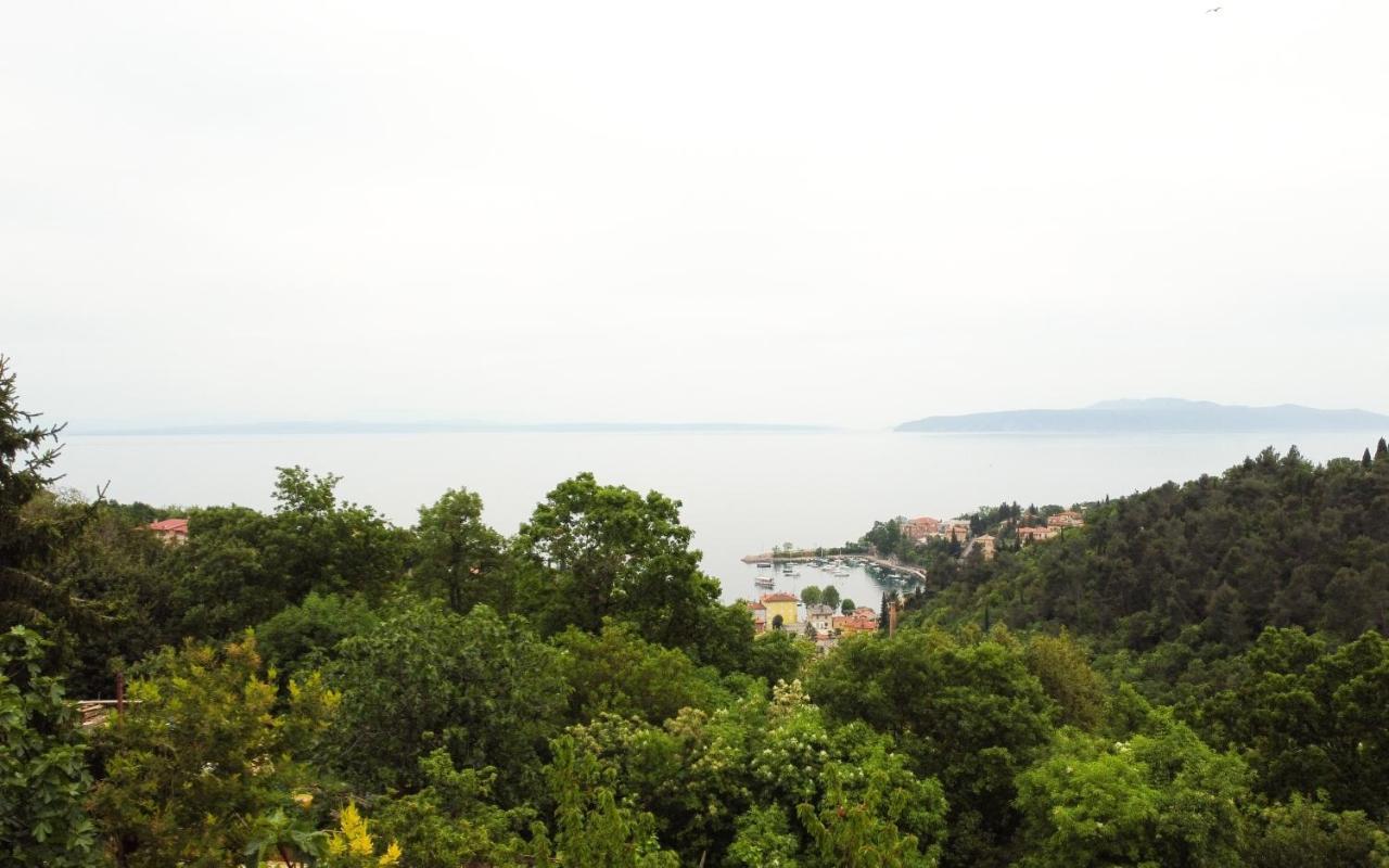 Seaview Apartment Lea Icici Luaran gambar