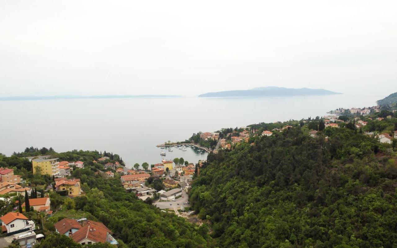Seaview Apartment Lea Icici Luaran gambar